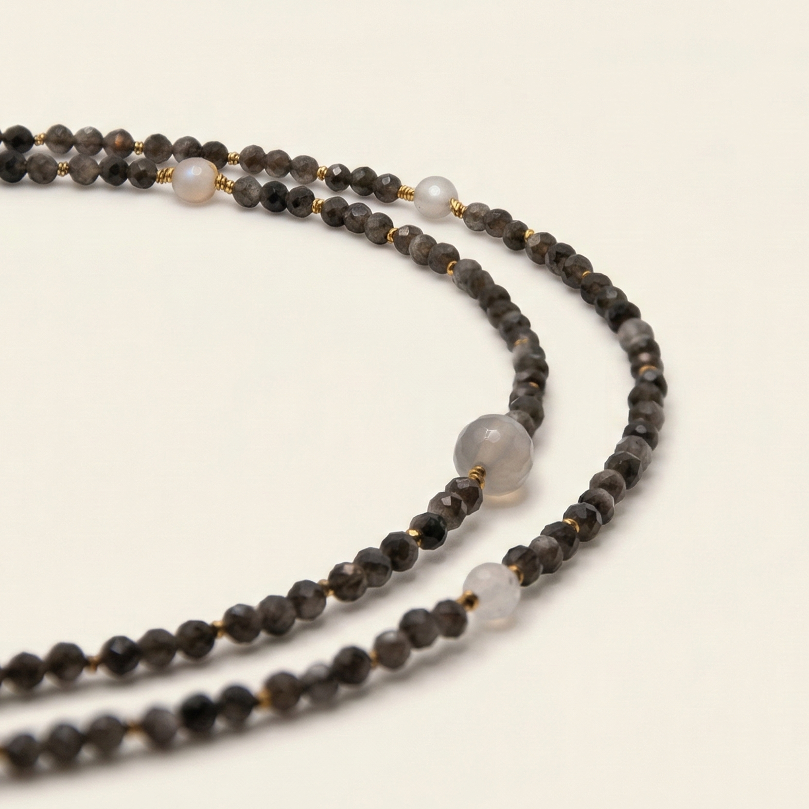 Długi naszyjnik z kamieni: obsydian brązowy, złoty hematyt, perła, kwarc różowy, szary agat, jaspis dalmatyński